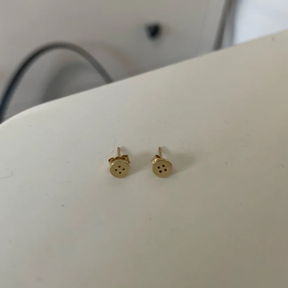 Button Stud Earrings 14k Gold - Picture 3 of 3